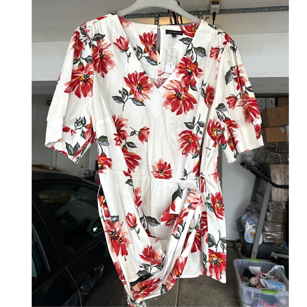 Lane Bryant Women's Floral V-Neck Blouse With Belt Size 22 - Picture 7 of 9